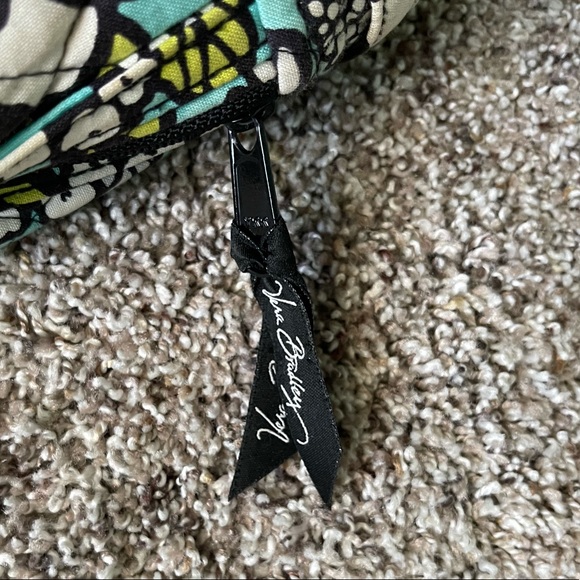 Vera Bradley lunchbox - Picture 3 of 6